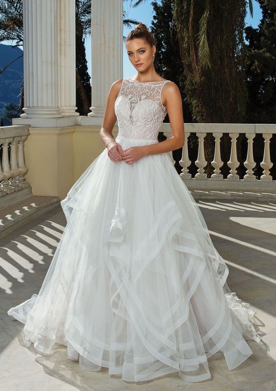 fashion-focus-roanoke-bridal-wedding-dresses-virginia-bride-magazine