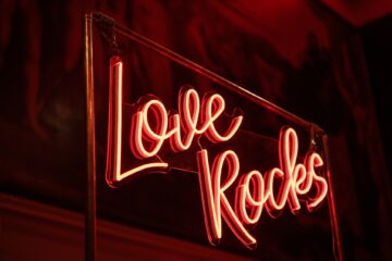 love rocks neon sign